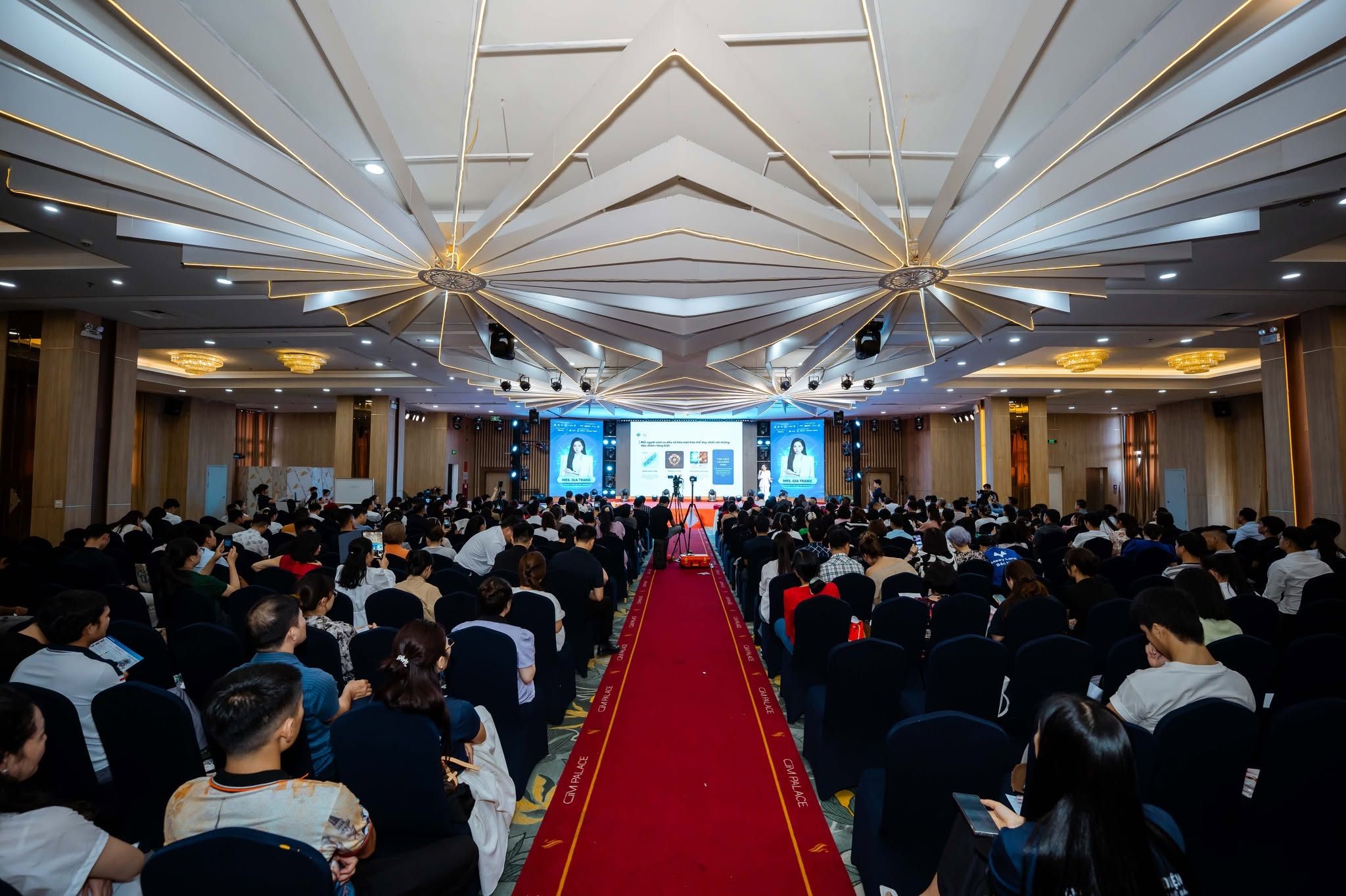 Hội trường cộng đồng GAT Academy — 5.000+ thành viên